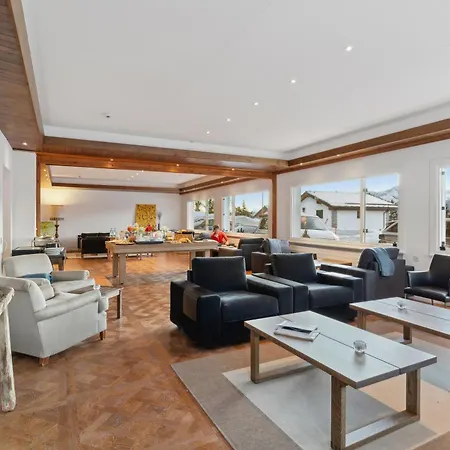 Montana Hotel 3*